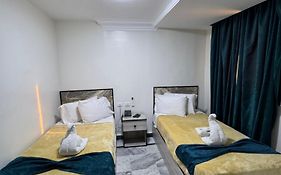 Royal Cairo Hotel